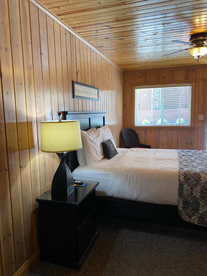 Harney Peak Inn ฮิลล์ซิตี้ ภายนอก รูปภาพ